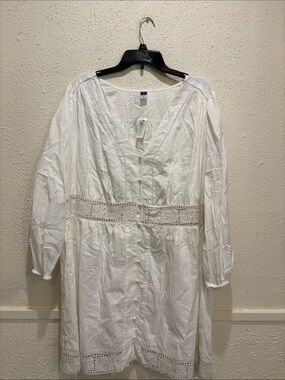 Old Navy White Crochet-Trim Cotton Tunic Robe